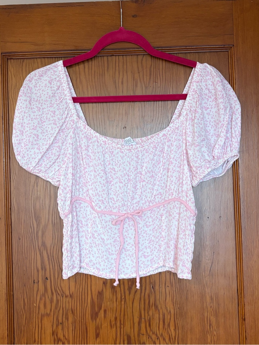 Pink Floral Puff-Sleeve Crop Top